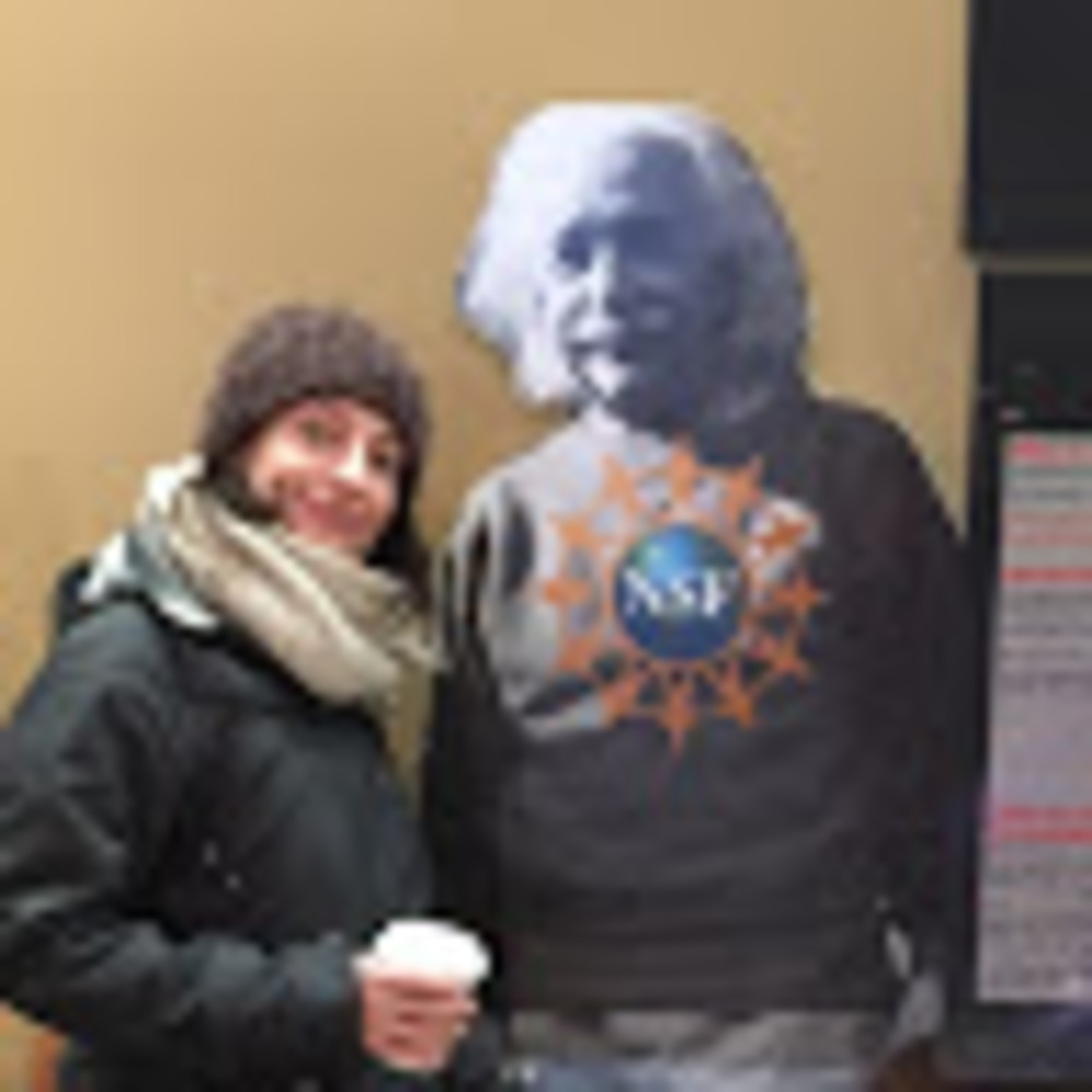 Meet your Posher, Elysa